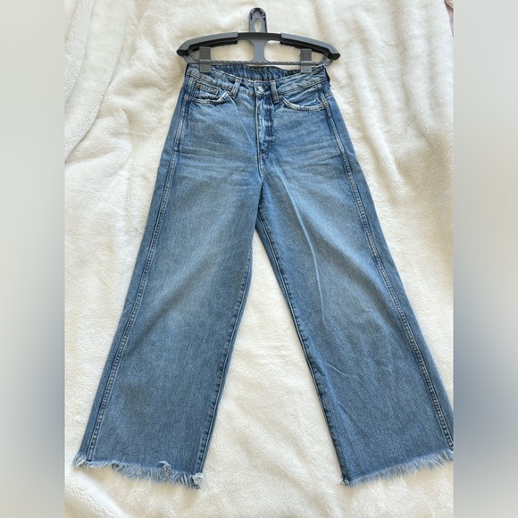 Weekday high waisted wide leg cropped jeans - Picture 2 of 10